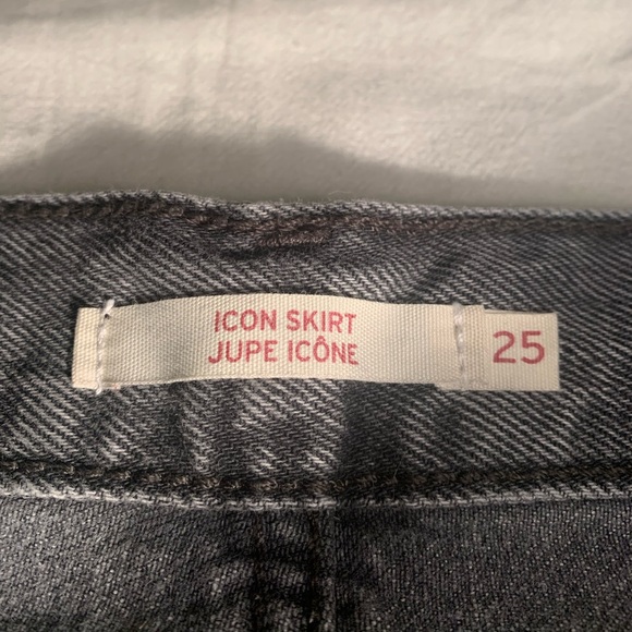 Levi’s Icon skirt. - Picture 2 of 3